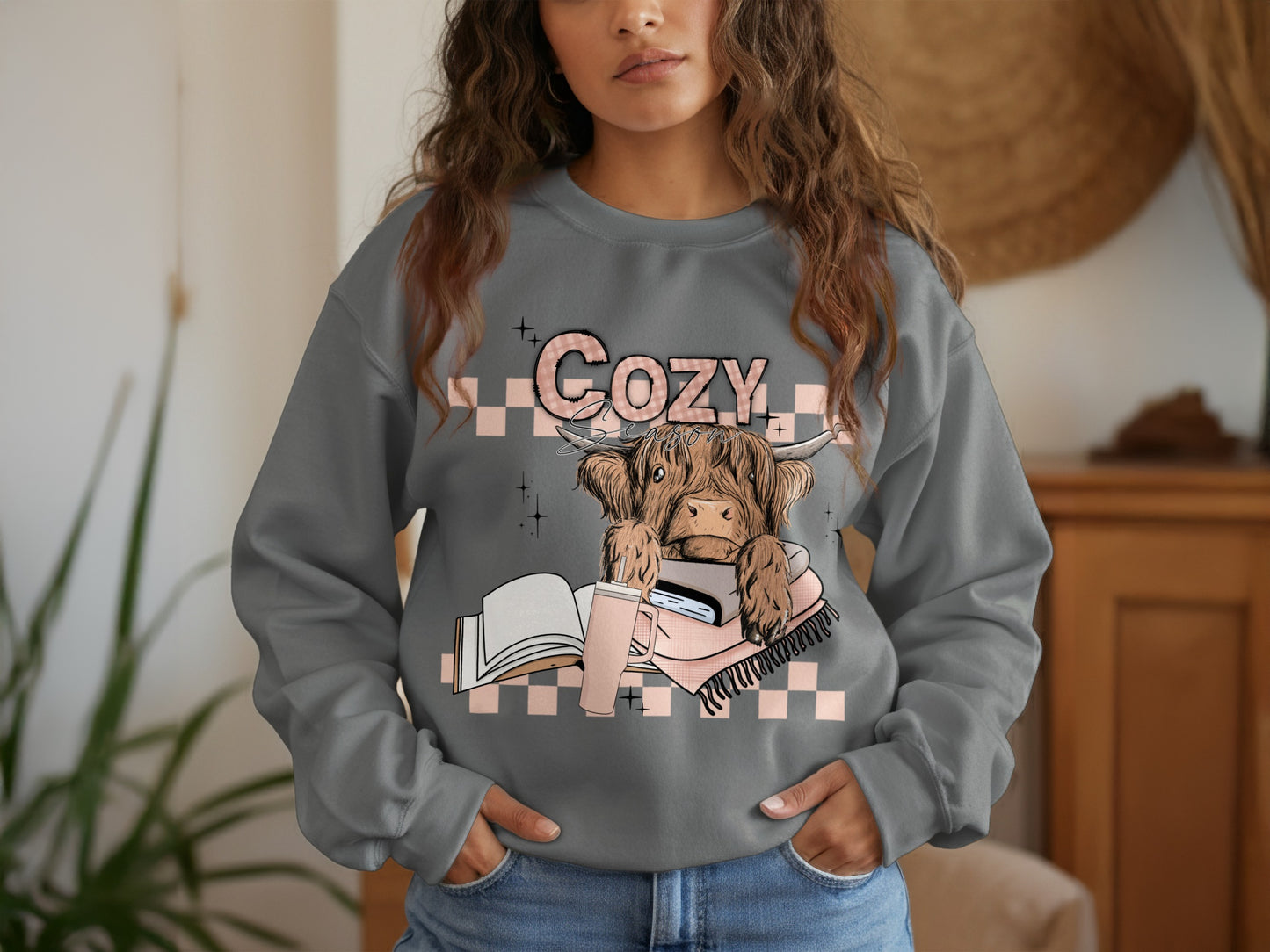 Cozy Highland Cow Reading Books Sweatshirt