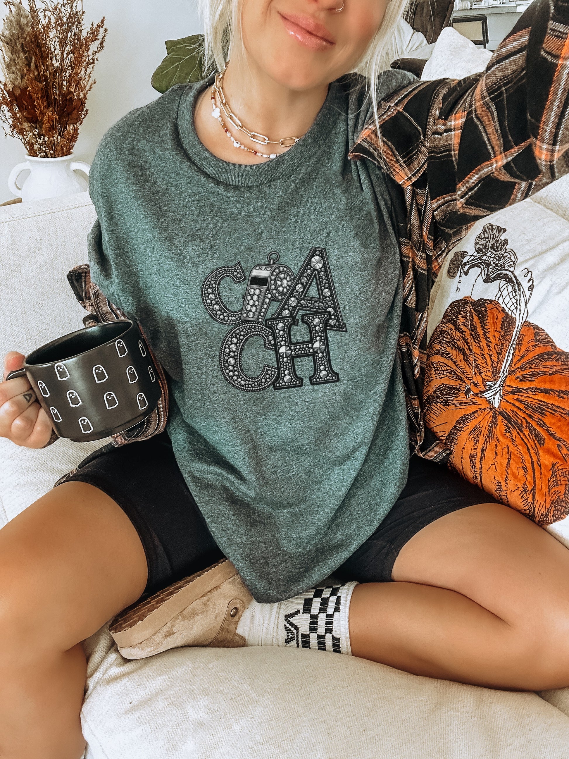 Stylish Graphic Tee with Cozy Pumpkin Design