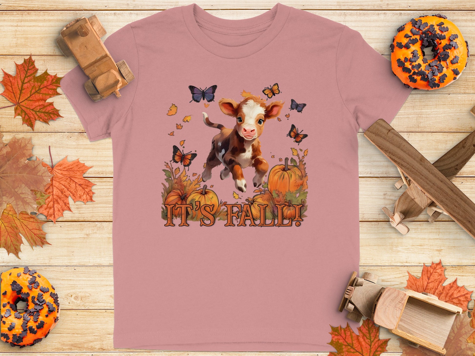 It's Fall Cow and Pumpkins Graphic T-Shirt