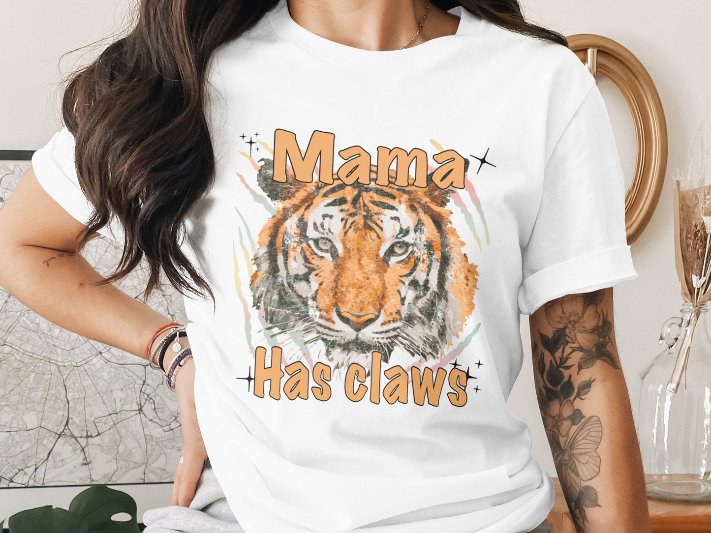 Mama Has Claws Graphic Tigers Print T-shirt