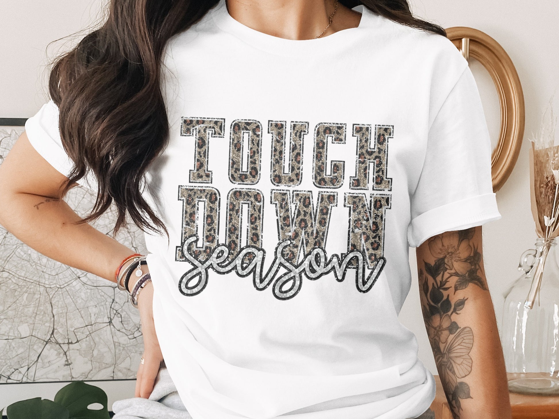Touch Down Season Graphic Tee with Stylish Print