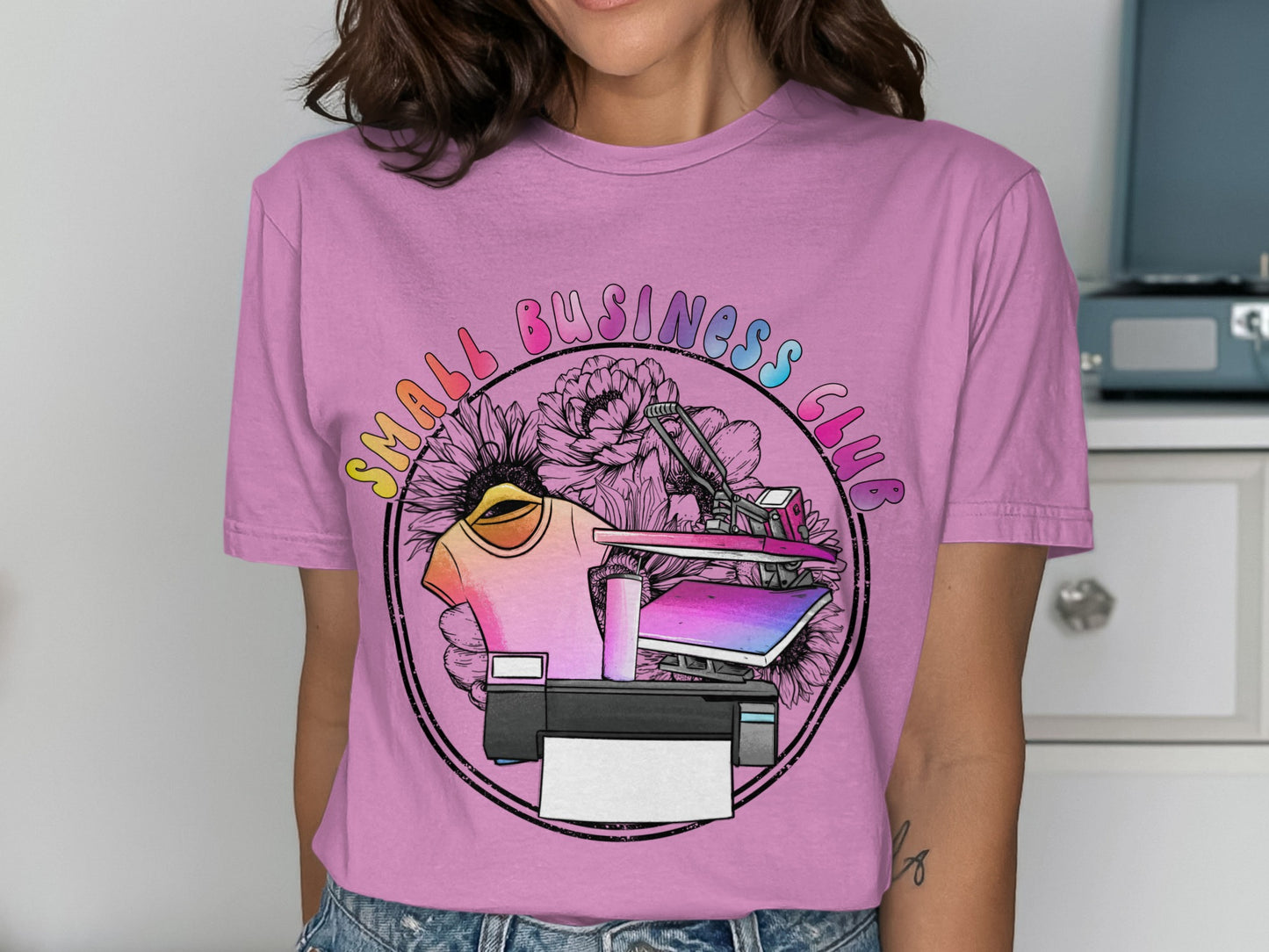 Small Business Club Graphic Print T-Shirt