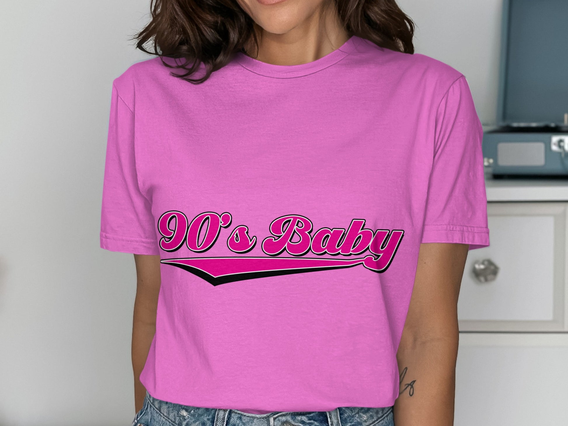 90's Baby Stylish Graphic Text T-shirt