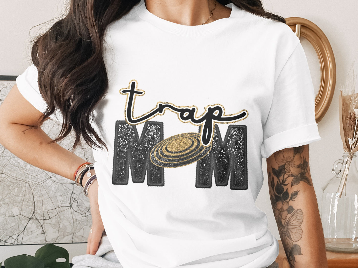 Trap Mom Graphic Tee Shirt for Trendy Mothers