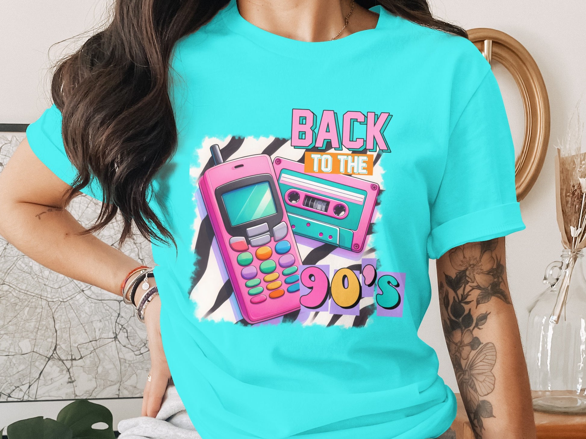 Retro Style Back to The 90's Graphic T-shirt