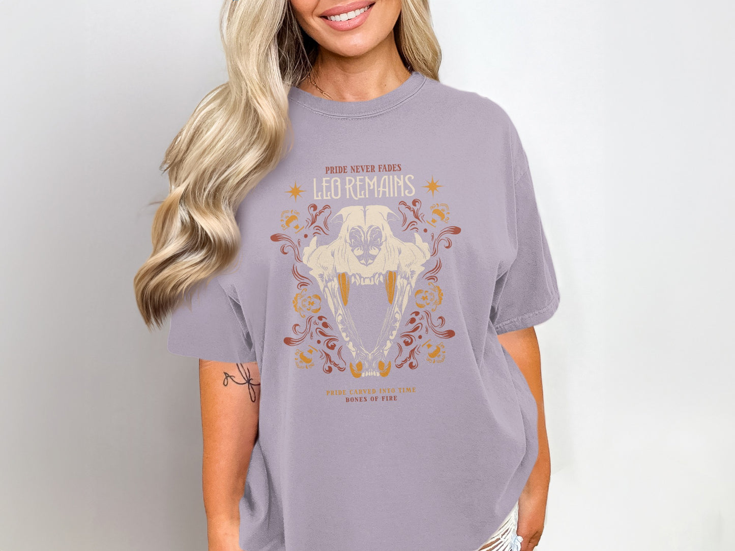 Pride Never Fades Leo Remains Graphic Tee