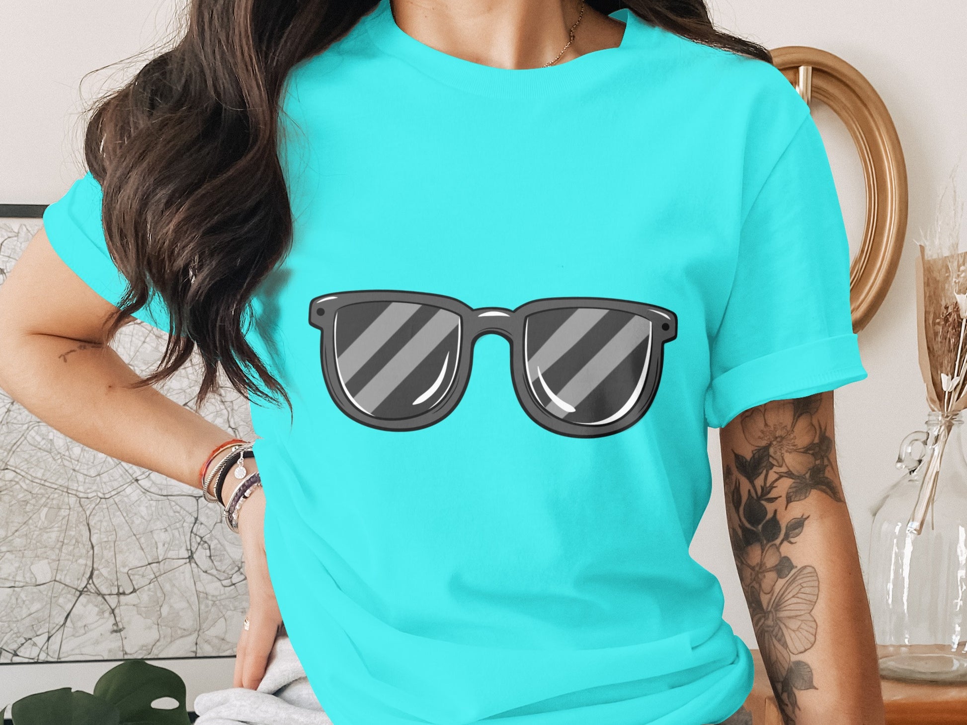 Stylish Teal T-Shirt with Cool Sunglasses Print