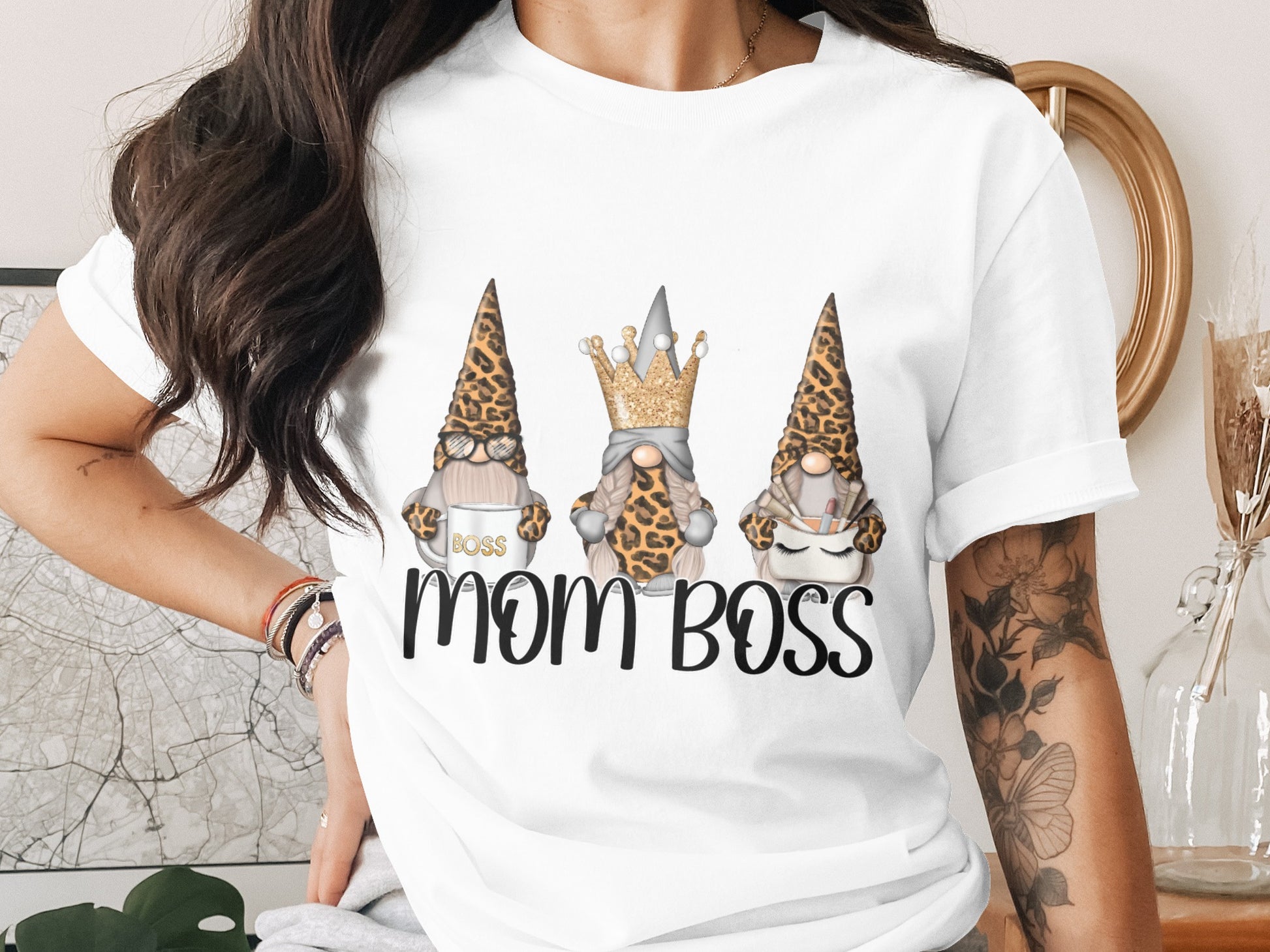Boss Mom Boss Gnomes Graphic T-shirt