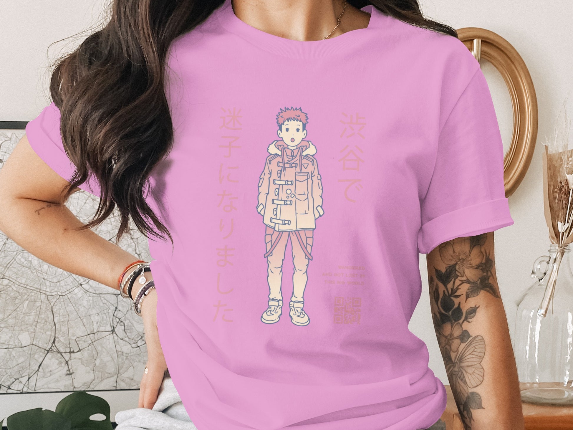 Pink Casual T-shirt with Anime Graphic Design