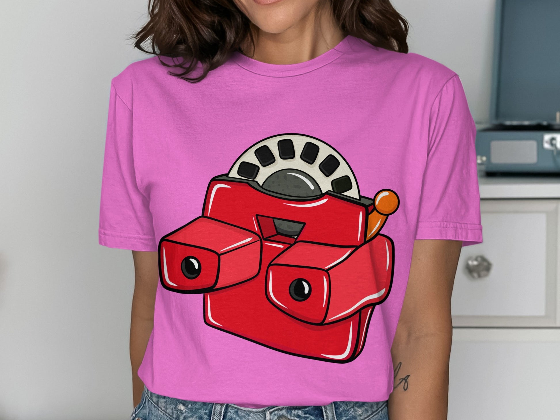 Retro Red Camera Graphic Women's T-Shirt
