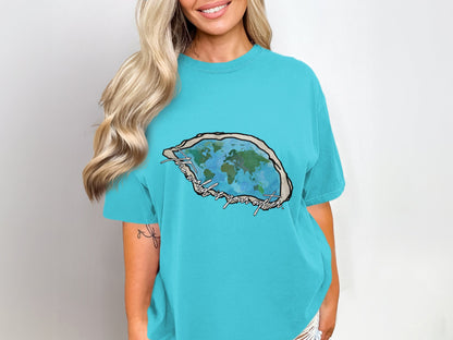 Explore The World Graphic T-Shirt for Wanderlust Lovers