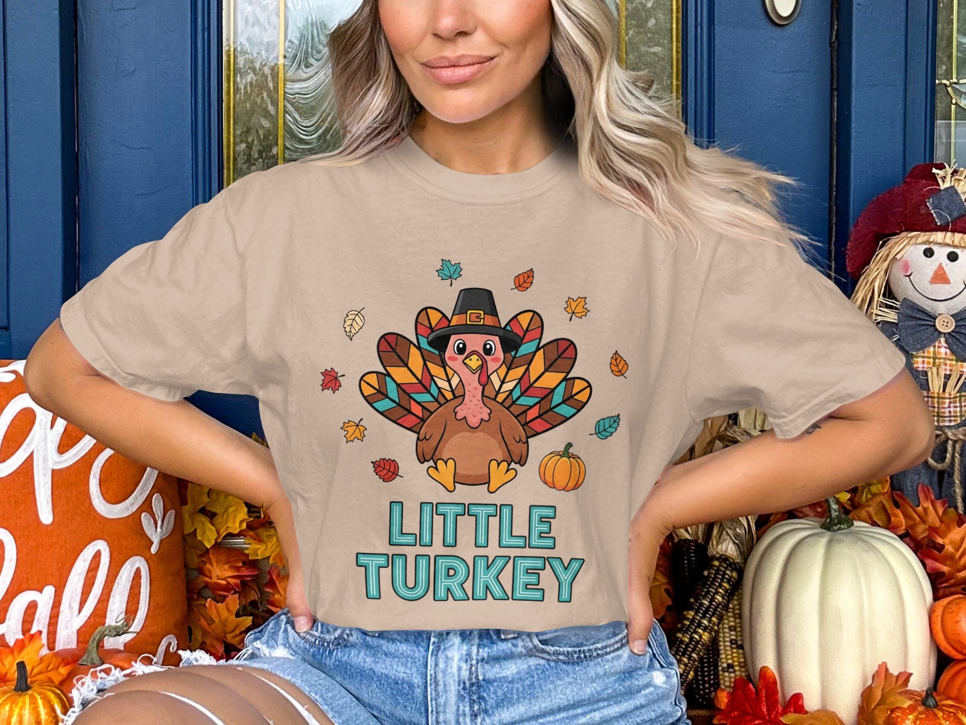 Cute Thanksgiving Little Turkey Graphic T-Shirt