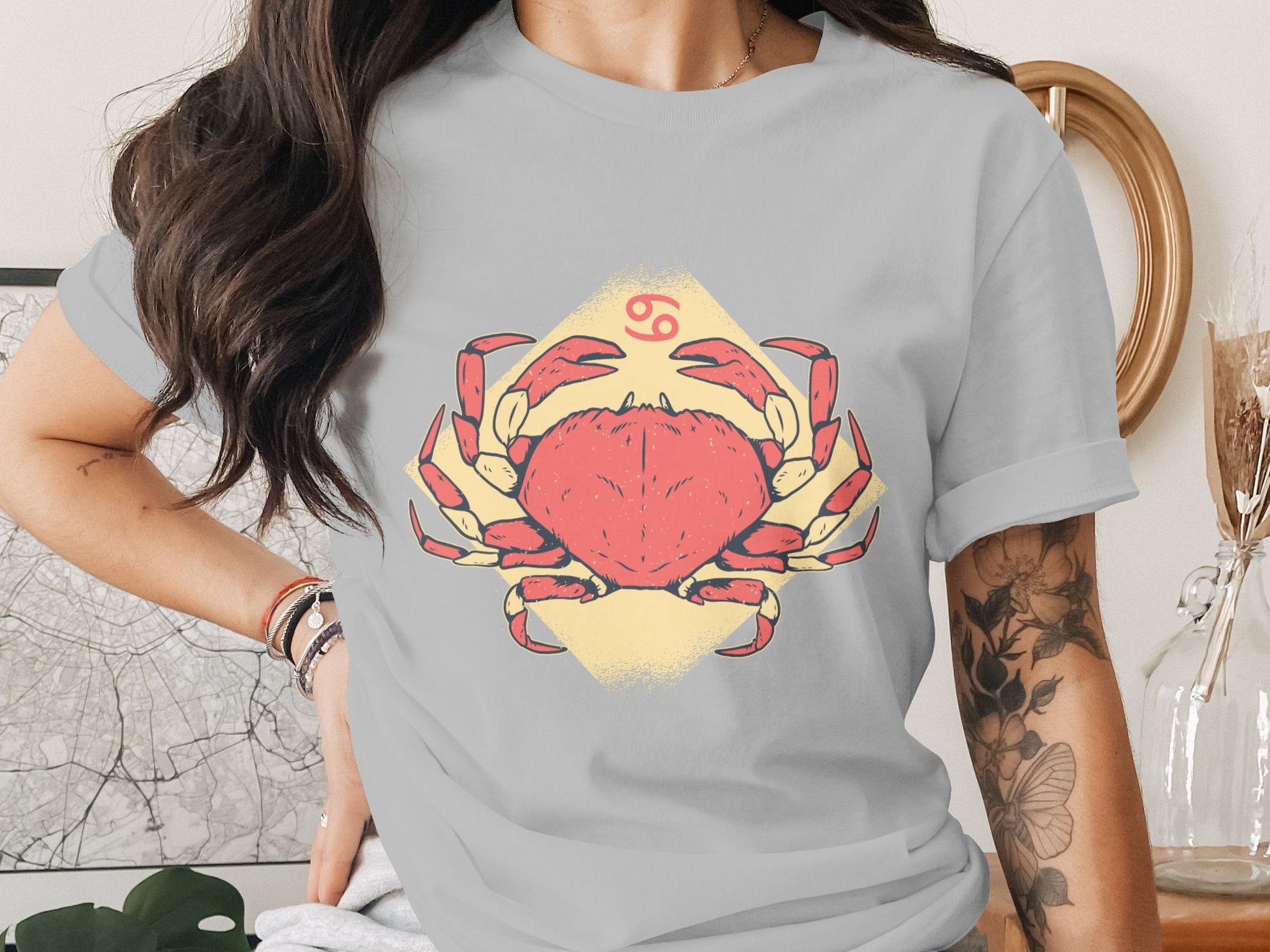Colorful Crab Design Graphic Art T-Shirt
