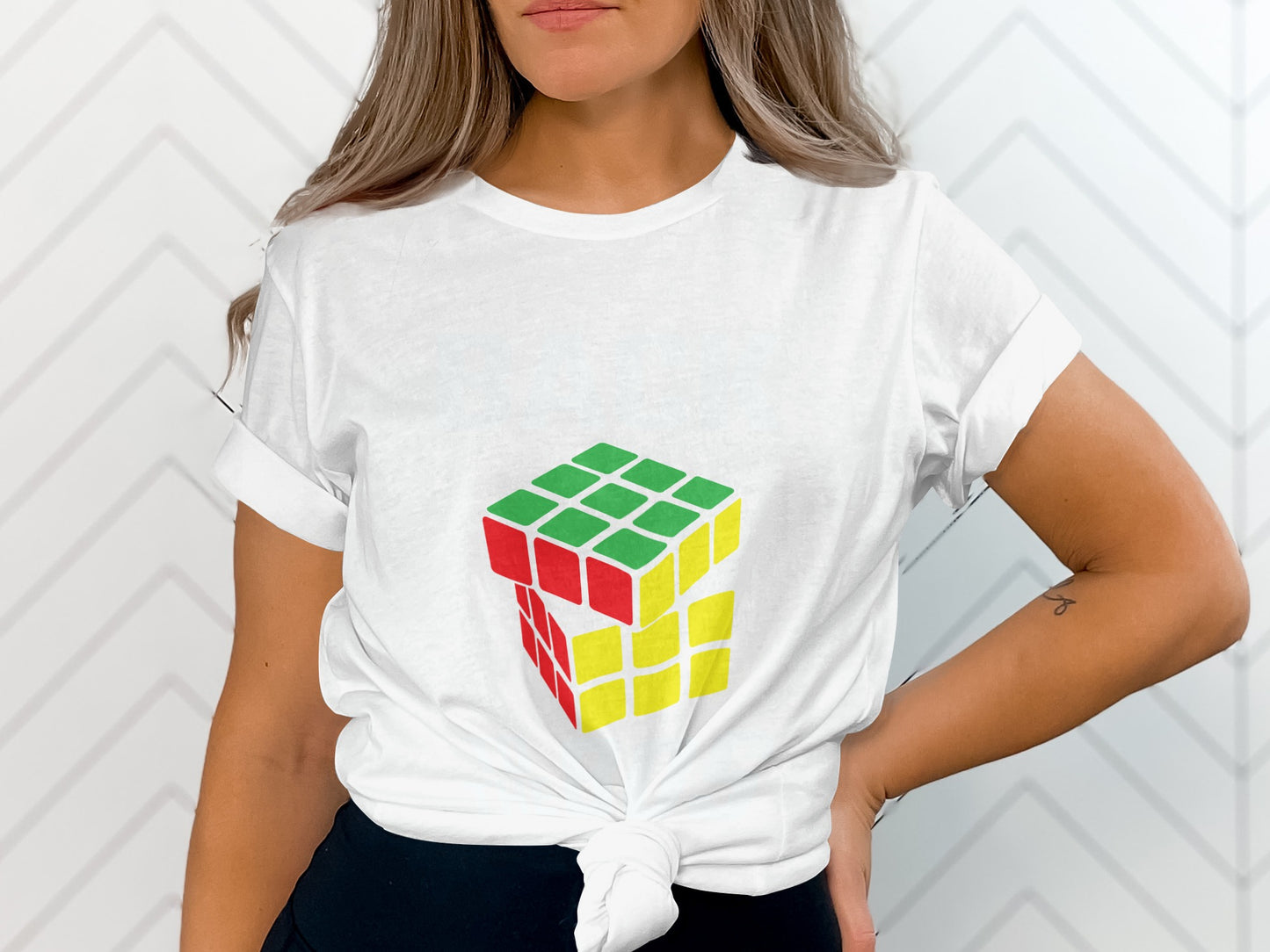 Stylish Cube Graphic Casual T-Shirt