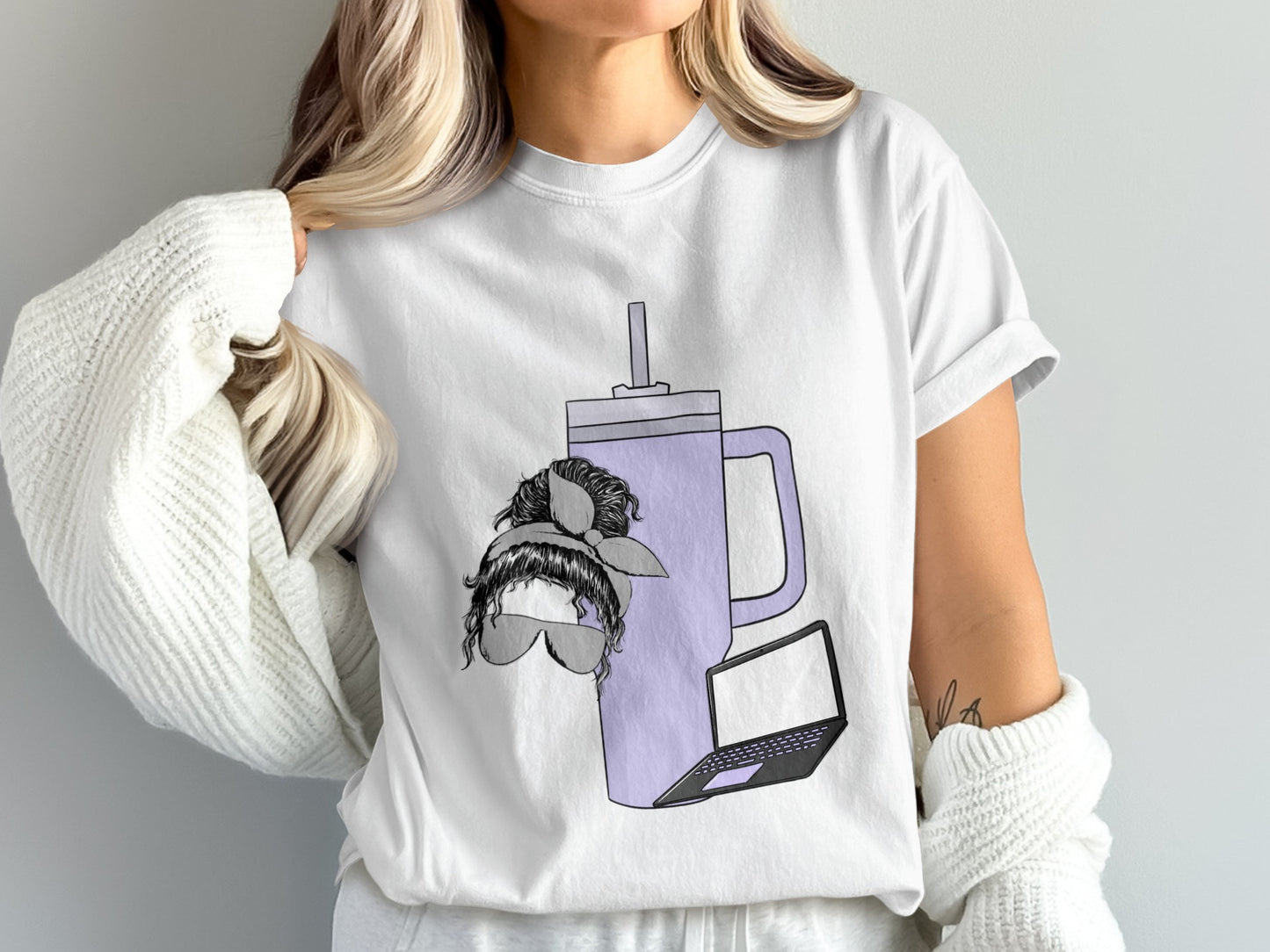 Trendy Tumbler Graphic T-Shirt with Laptop and Bow