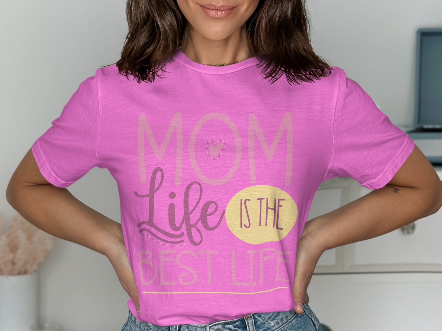 Mom Life is the Best Life Graphic Tee