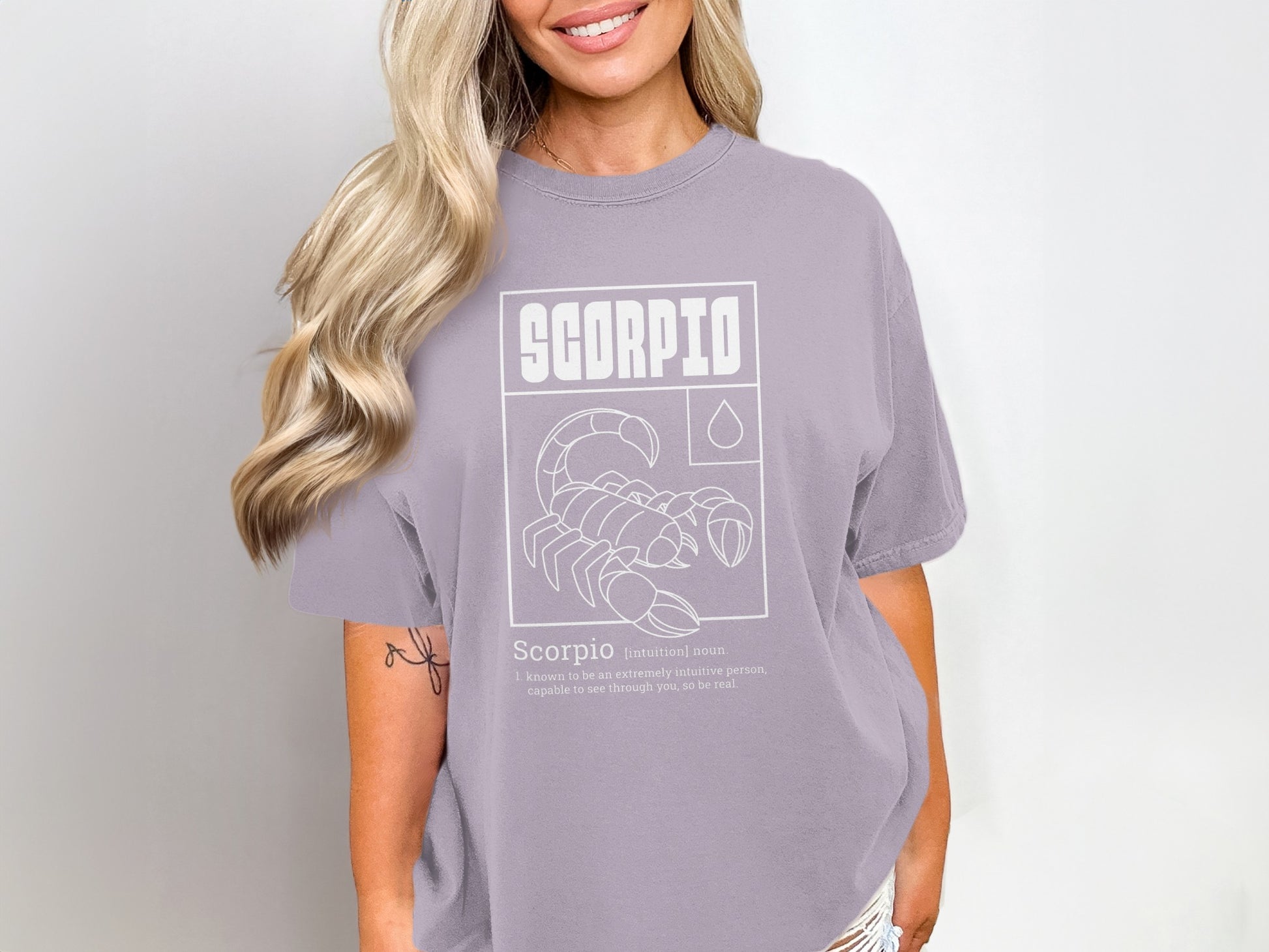 Scorpio Zodiac Graphic Women's T-shirt