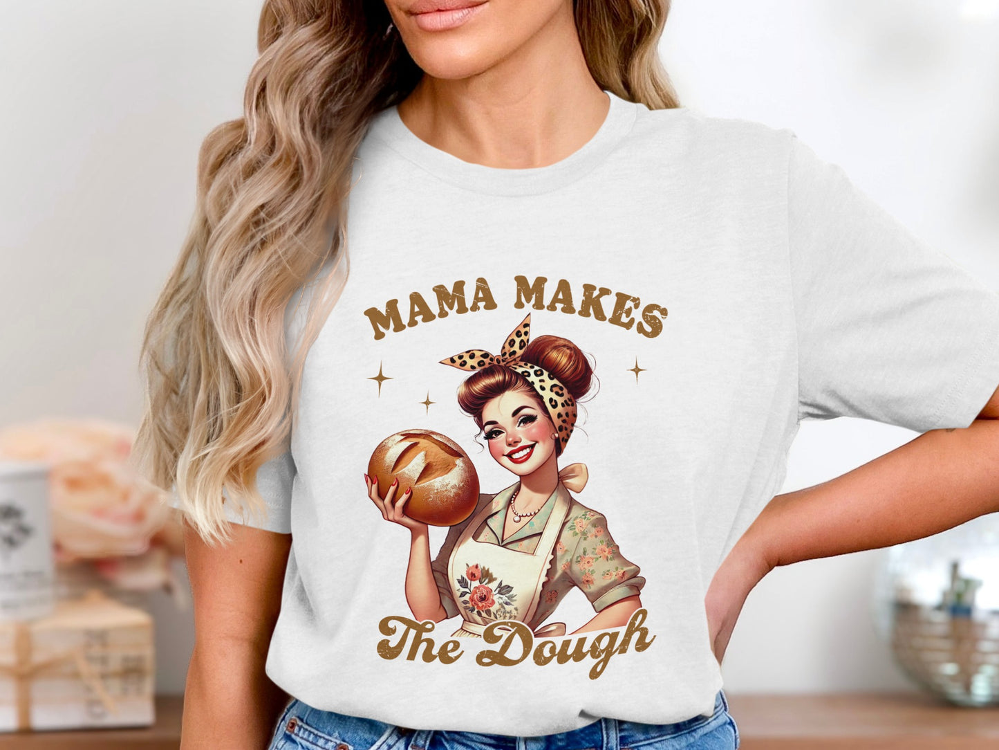 Mama Makes The Dough Vintage Style T-Shirt