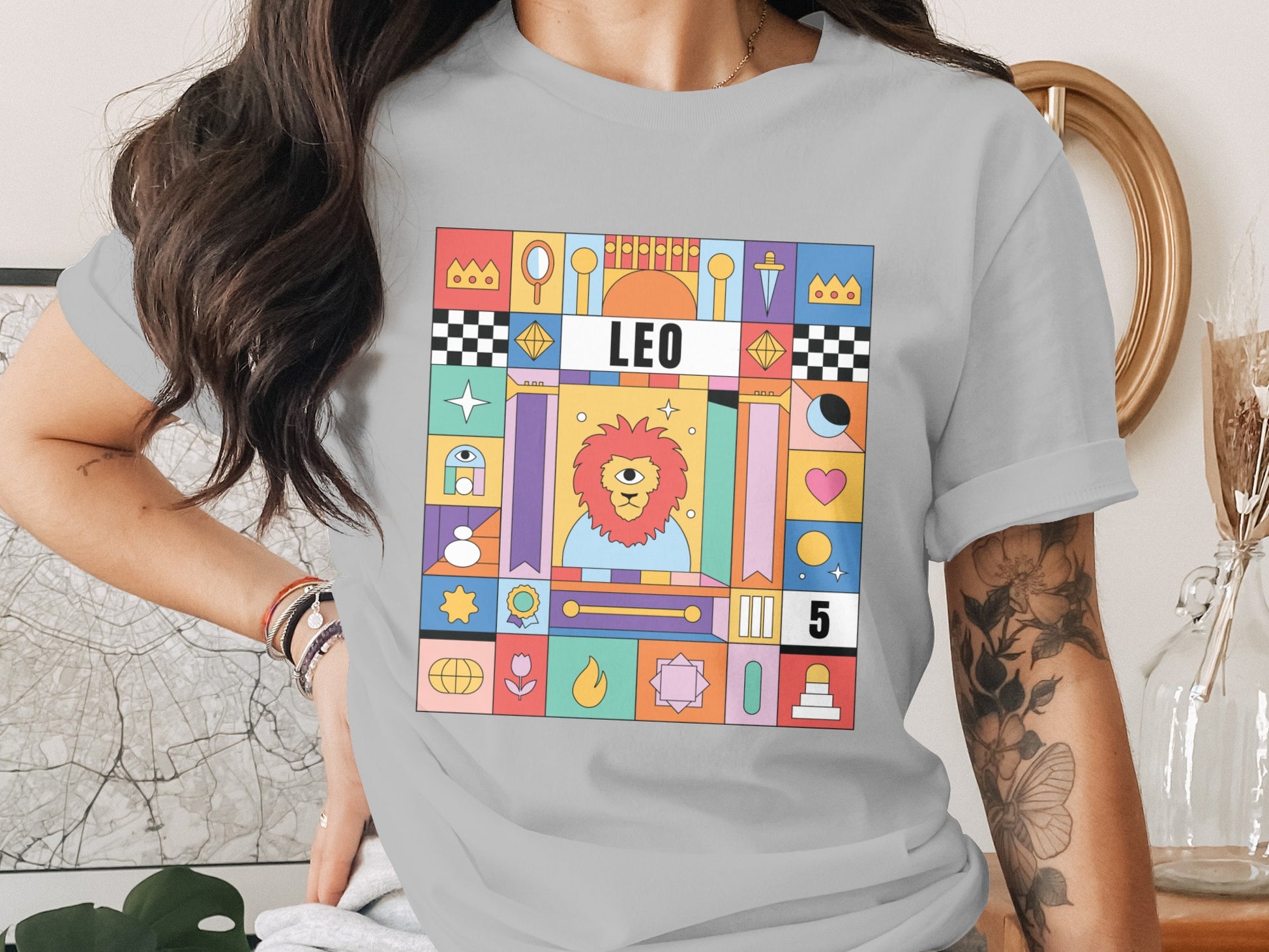 Colorful Leo Zodiac Design Grey T-shirt