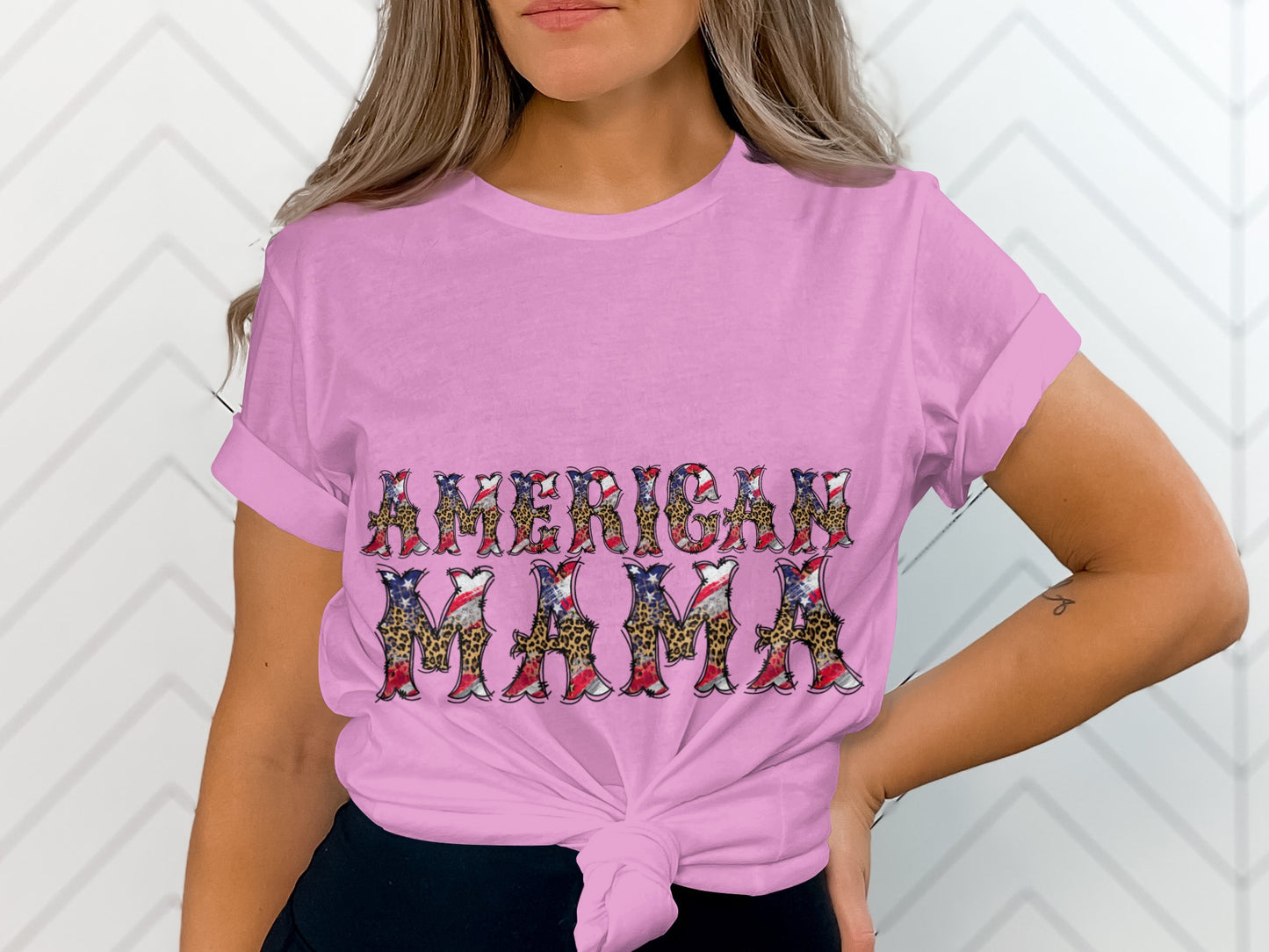 Stylish Graphic American Mama T-Shirt for Moms