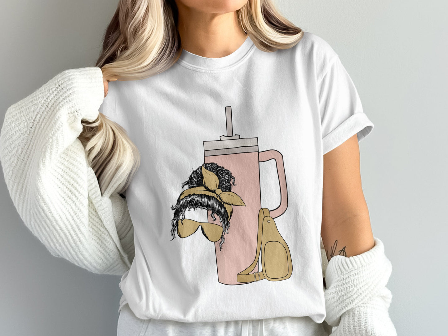 Cozy White T-Shirt with Chic Graphic Design