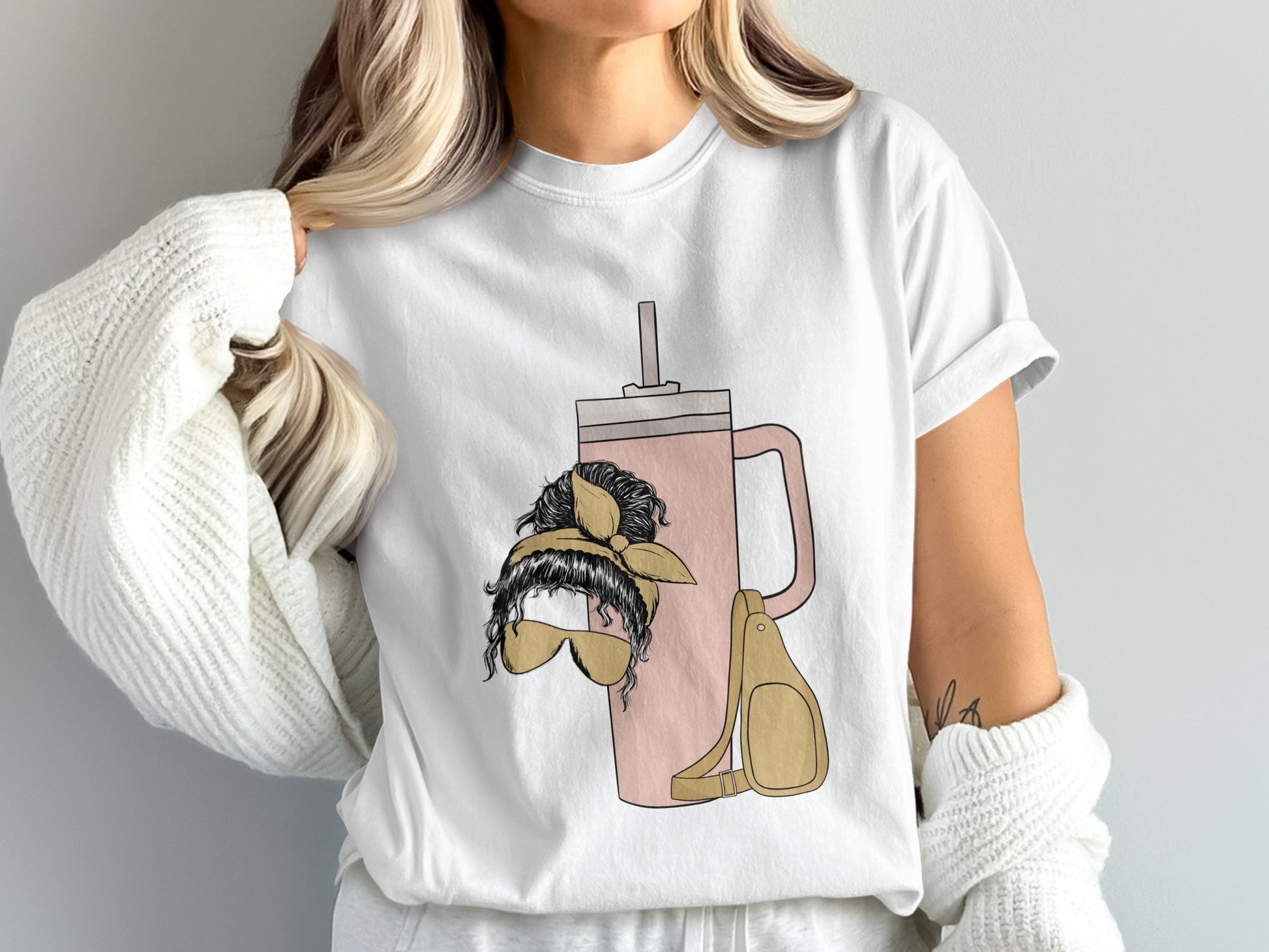 Cozy White T-Shirt with Chic Graphic Design