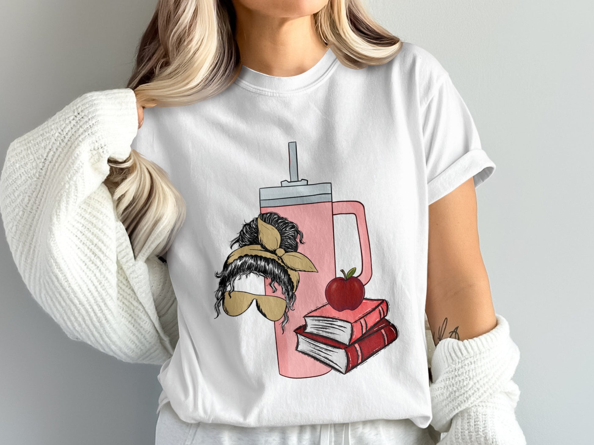 Stylish Graphic Tee with Trendy Accessories Design