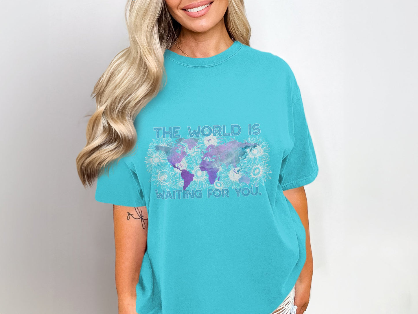The World Is Waiting For You Colorful Graphic T-Shirt