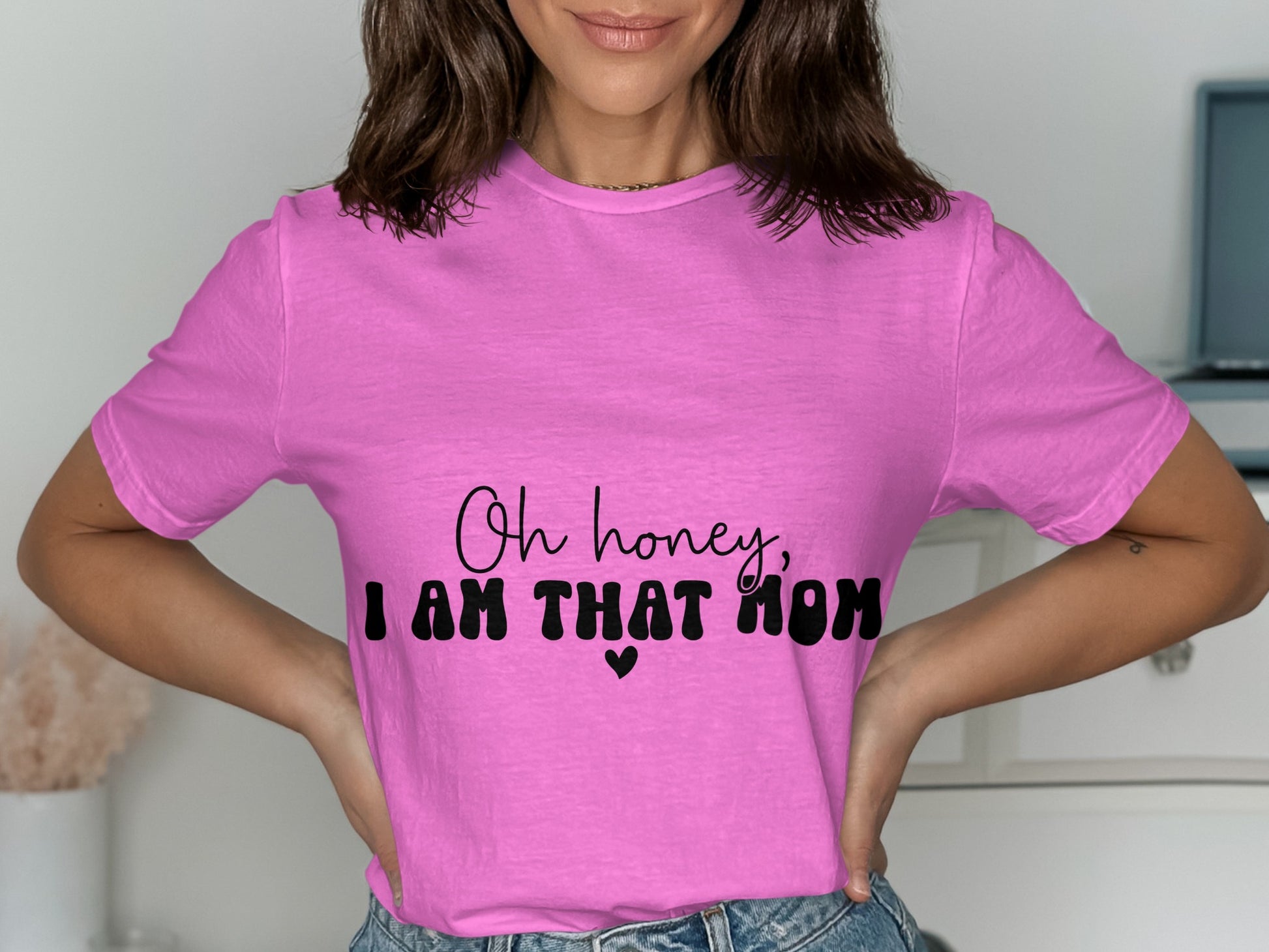 Oh Honey I Am That Mom Graphic T-shirt