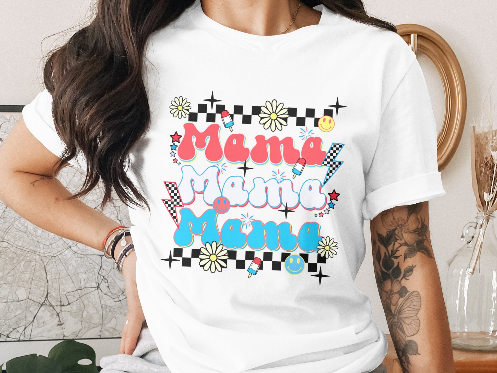 Retro Style Mama Graphic Tee with Colorful Design