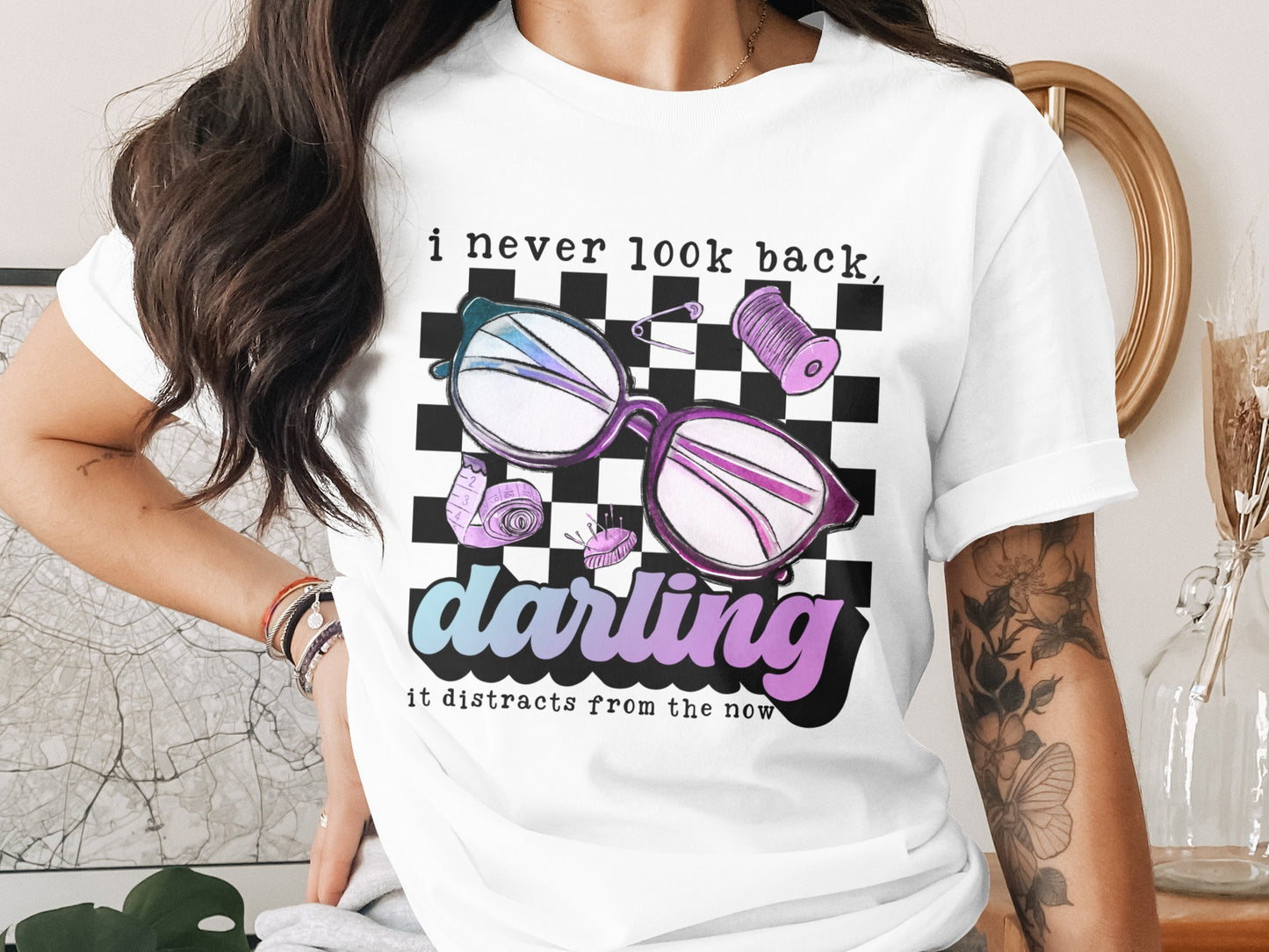 I Never Look Back Darling Graphic Tee Shirt
